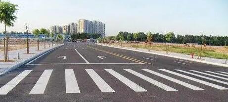 蘇州道路劃線廠家分析，新手開(kāi)車必看的道路劃線交通標(biāo)識(shí)牌