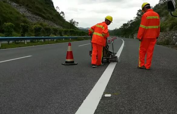 蘇州道路劃線公司施工水平要達到哪種標準？